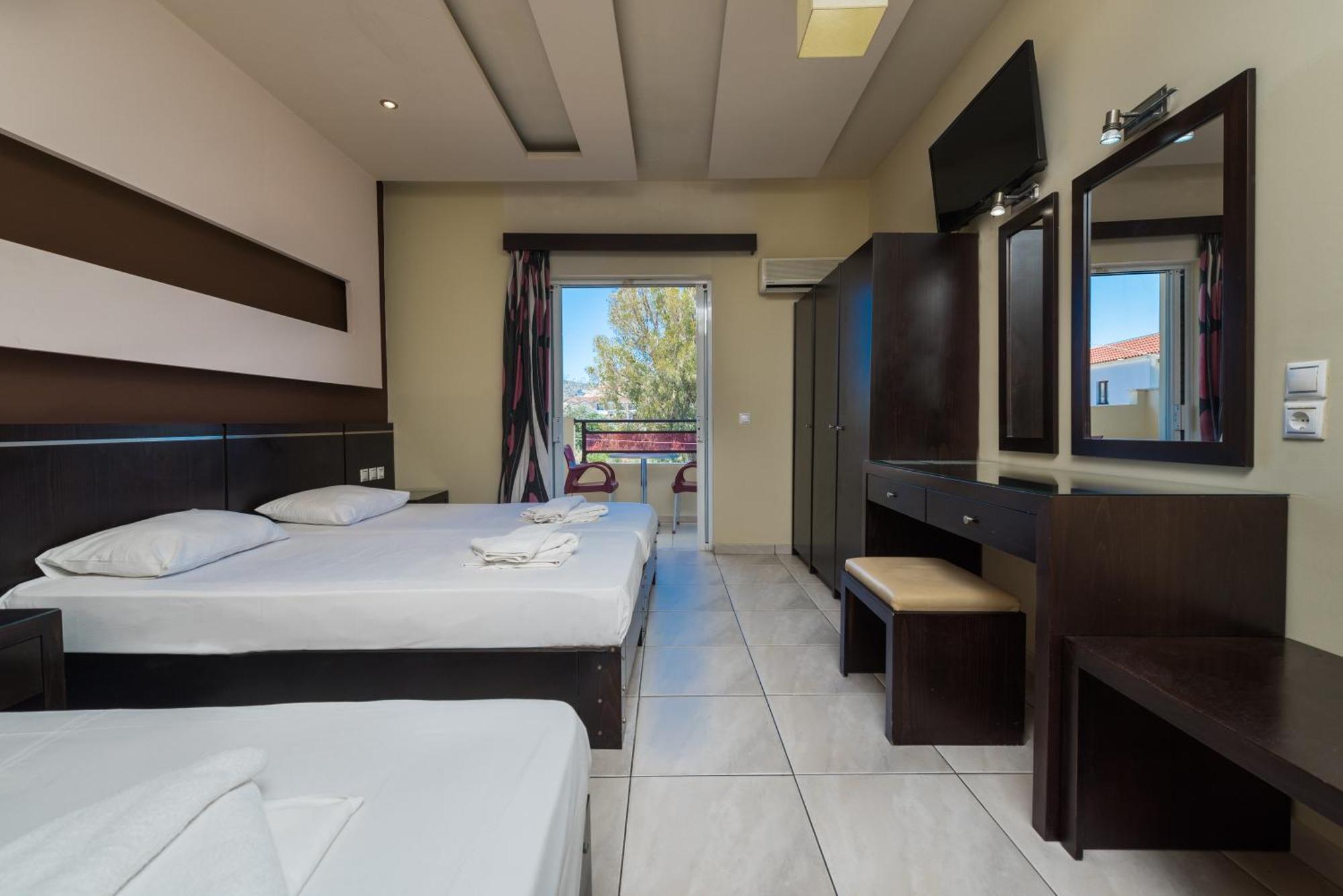 Canadian Hotel Λαγανάς Εξωτερικό φωτογραφία