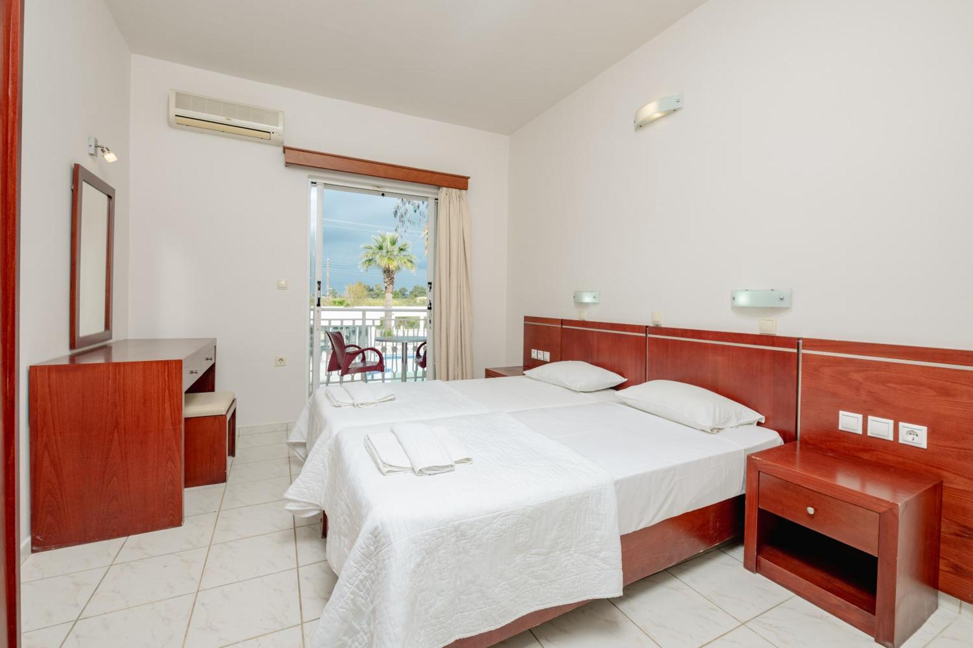 Canadian Hotel Λαγανάς Εξωτερικό φωτογραφία