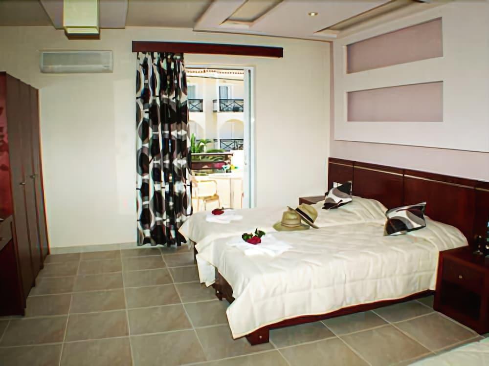 Canadian Hotel Λαγανάς Εξωτερικό φωτογραφία